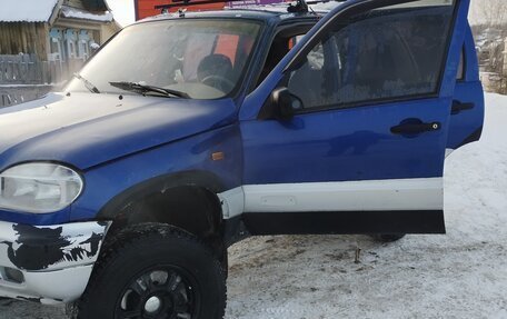 Chevrolet Niva I рестайлинг, 2006 год, 300 000 рублей, 5 фотография