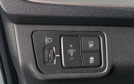 Hyundai Solaris II рестайлинг, 2018 год, 1 370 000 рублей, 12 фотография