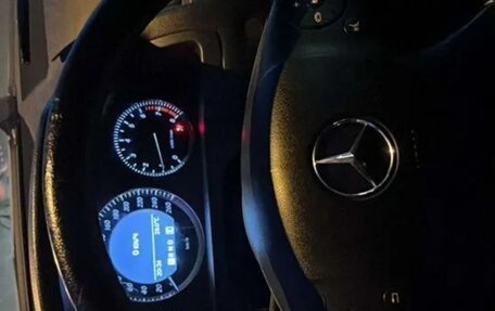 Mercedes-Benz C-Класс, 2010 год, 800 000 рублей, 5 фотография