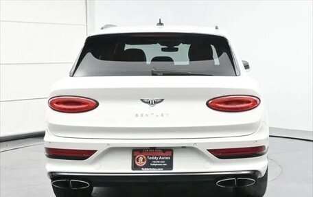 Bentley Bentayga I, 2021 год, 162 250 рублей, 13 фотография