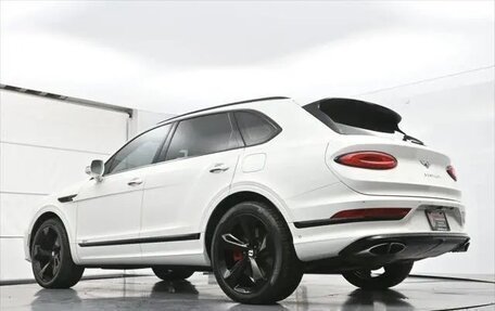 Bentley Bentayga I, 2021 год, 162 250 рублей, 10 фотография