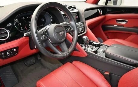 Bentley Bentayga I, 2021 год, 162 250 рублей, 16 фотография