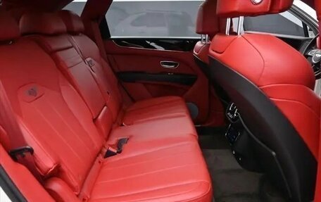 Bentley Bentayga I, 2021 год, 162 250 рублей, 36 фотография