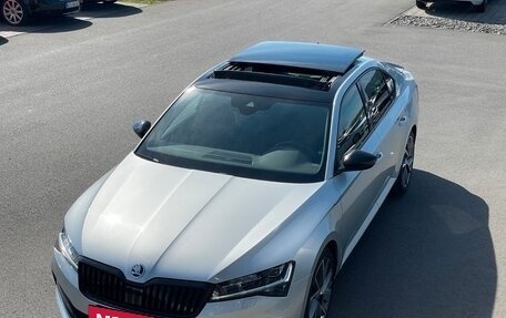 Skoda Superb III рестайлинг, 2022 год, 3 080 000 рублей, 5 фотография