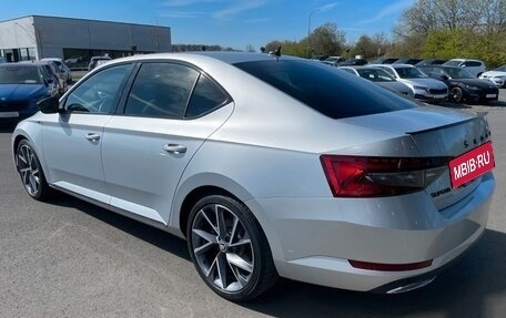 Skoda Superb III рестайлинг, 2022 год, 3 080 000 рублей, 6 фотография