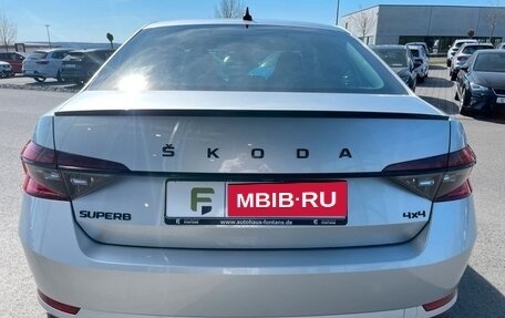 Skoda Superb III рестайлинг, 2022 год, 3 080 000 рублей, 7 фотография