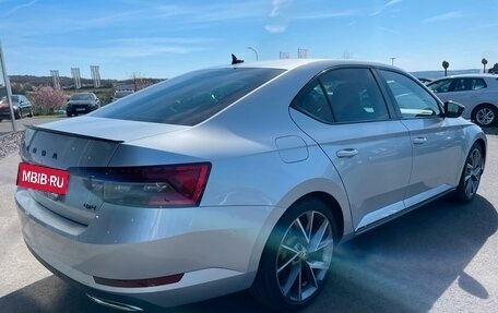 Skoda Superb III рестайлинг, 2022 год, 3 080 000 рублей, 8 фотография