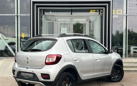 Renault Sandero II рестайлинг, 2017 год, 1 130 000 рублей, 4 фотография