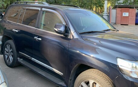 Toyota Land Cruiser 200, 2016 год, 5 940 000 рублей, 3 фотография