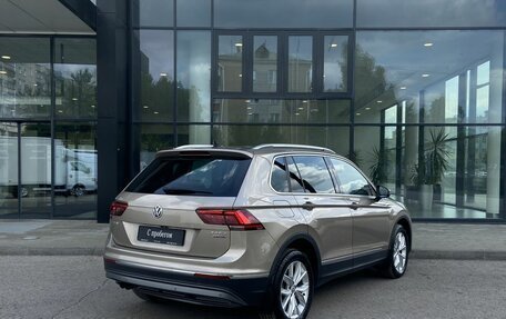 Volkswagen Tiguan II, 2017 год, 2 590 000 рублей, 5 фотография