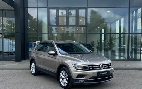 Volkswagen Tiguan II, 2017 год, 2 590 000 рублей, 3 фотография