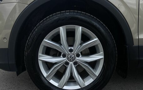 Volkswagen Tiguan II, 2017 год, 2 590 000 рублей, 13 фотография