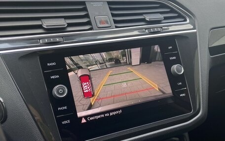 Volkswagen Tiguan II, 2017 год, 2 590 000 рублей, 23 фотография