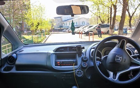 Honda Fit III, 2010 год, 822 000 рублей, 3 фотография