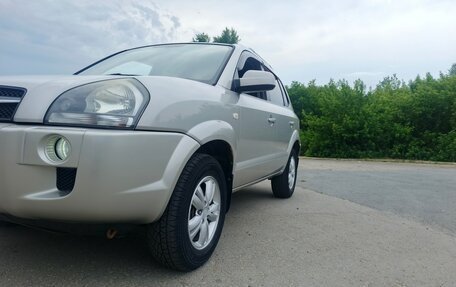 Hyundai Tucson III, 2008 год, 750 000 рублей, 3 фотография