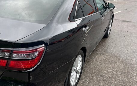 Toyota Camry, 2017 год, 2 300 000 рублей, 6 фотография