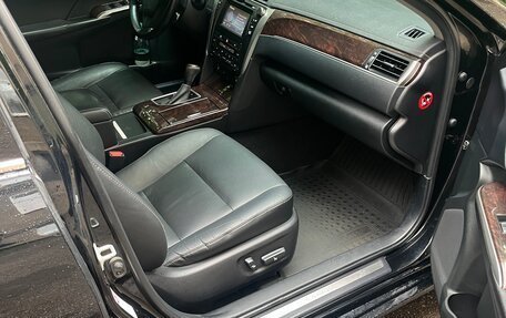 Toyota Camry, 2017 год, 2 300 000 рублей, 13 фотография