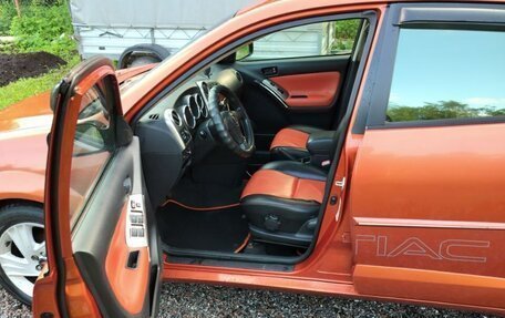 Pontiac Vibe II, 2004 год, 650 000 рублей, 5 фотография