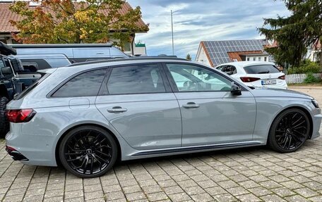 Audi RS 4, 2022 год, 6 250 000 рублей, 9 фотография