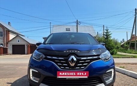 Renault Kaptur I рестайлинг, 2021 год, 1 900 000 рублей, 4 фотография