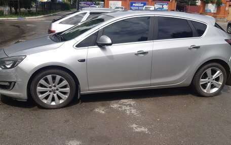 Opel Astra J, 2013 год, 680 000 рублей, 4 фотография