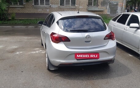 Opel Astra J, 2013 год, 680 000 рублей, 3 фотография