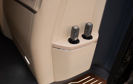 Mercedes-Benz V-Класс, 2019 год, 14 000 000 рублей, 12 фотография