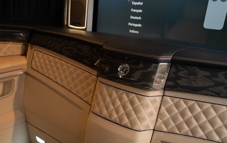 Mercedes-Benz V-Класс, 2019 год, 14 000 000 рублей, 17 фотография