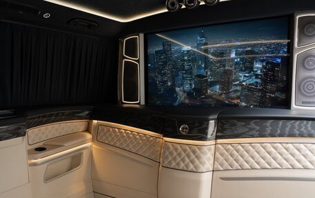 Mercedes-Benz V-Класс, 2019 год, 14 000 000 рублей, 18 фотография