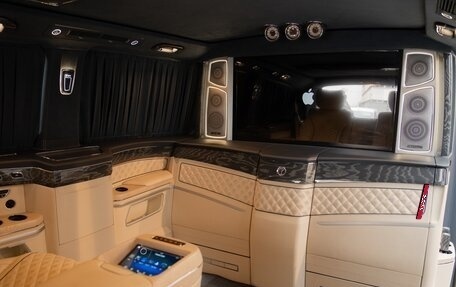 Mercedes-Benz V-Класс, 2019 год, 14 000 000 рублей, 13 фотография