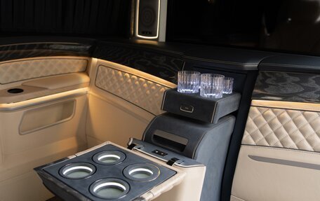Mercedes-Benz V-Класс, 2019 год, 14 000 000 рублей, 26 фотография