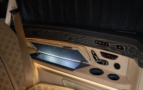 Mercedes-Benz V-Класс, 2019 год, 14 000 000 рублей, 29 фотография