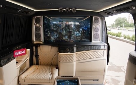 Mercedes-Benz V-Класс, 2019 год, 14 000 000 рублей, 20 фотография