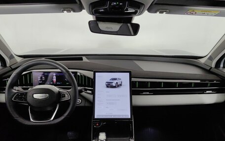 Geely Atlas, 2024 год, 2 990 000 рублей, 10 фотография