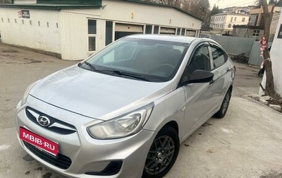 Hyundai Solaris II рестайлинг, 2013 год, 725 000 рублей, 1 фотография