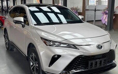 Toyota Venza, 2021 год, 2 620 000 рублей, 1 фотография