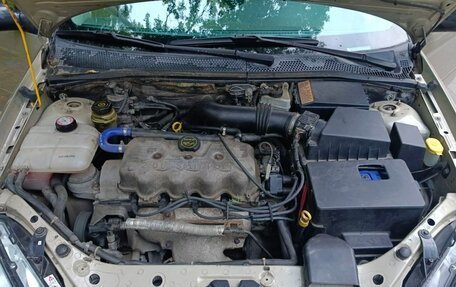 Ford Focus IV, 2002 год, 290 000 рублей, 6 фотография
