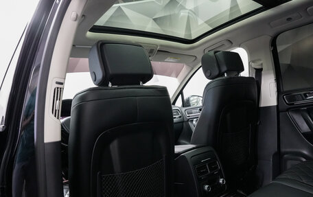 Volkswagen Touareg III, 2017 год, 3 900 000 рублей, 18 фотография