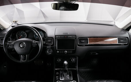 Volkswagen Touareg III, 2017 год, 3 900 000 рублей, 11 фотография