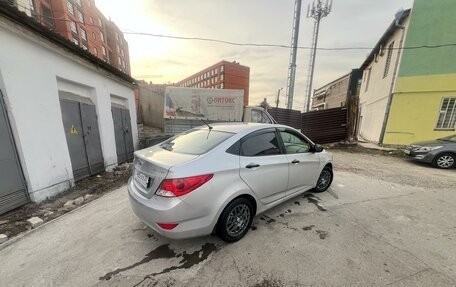 Hyundai Solaris II рестайлинг, 2013 год, 725 000 рублей, 9 фотография