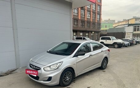 Hyundai Solaris II рестайлинг, 2013 год, 725 000 рублей, 5 фотография