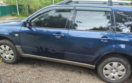Mitsubishi Outlander III рестайлинг 3, 2003 год, 500 000 рублей, 4 фотография