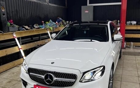 Mercedes-Benz E-Класс, 2019 год, 3 800 000 рублей, 2 фотография