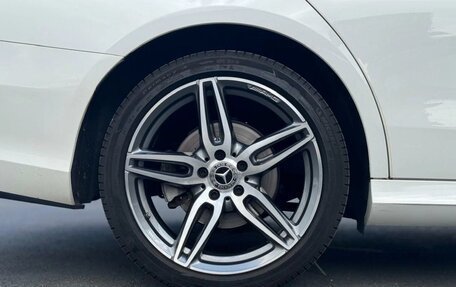 Mercedes-Benz E-Класс, 2019 год, 3 800 000 рублей, 10 фотография