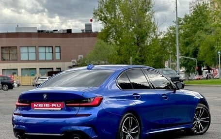BMW 3 серия, 2019 год, 3 690 000 рублей, 13 фотография