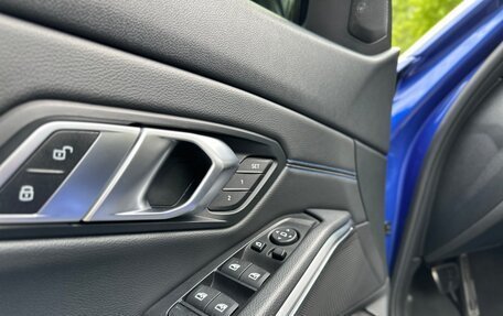BMW 3 серия, 2019 год, 3 690 000 рублей, 24 фотография