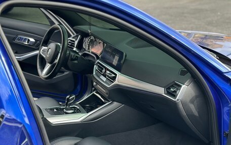 BMW 3 серия, 2019 год, 3 690 000 рублей, 28 фотография
