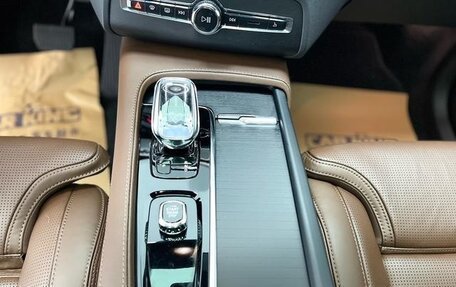 Volvo XC90 II рестайлинг, 2022 год, 5 070 000 рублей, 19 фотография