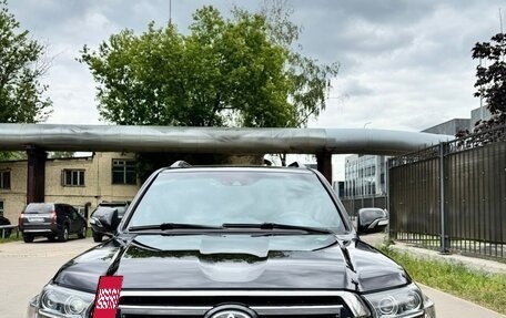 Toyota Land Cruiser 200, 2017 год, 5 800 000 рублей, 10 фотография