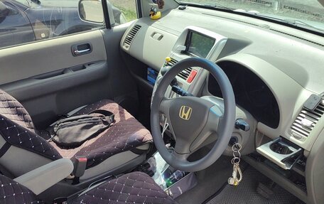 Honda Mobilio I, 2006 год, 450 000 рублей, 7 фотография